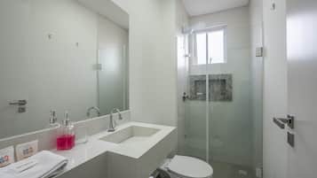 Apartamento básico | Banheiro