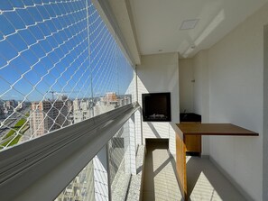 Apartamento básico | Sacada