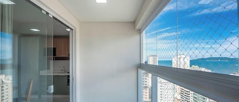 Basic Apartment | Interior