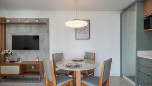 Óflokkuð mynd, 4 af 6, hnappur