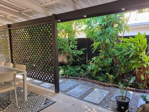 Garden - Seaestaatmoffatquietbeachparklargefenced Yard (Sunshine Coast)