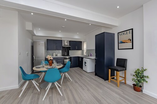 Seaside Serenity Retreat at Colne Road