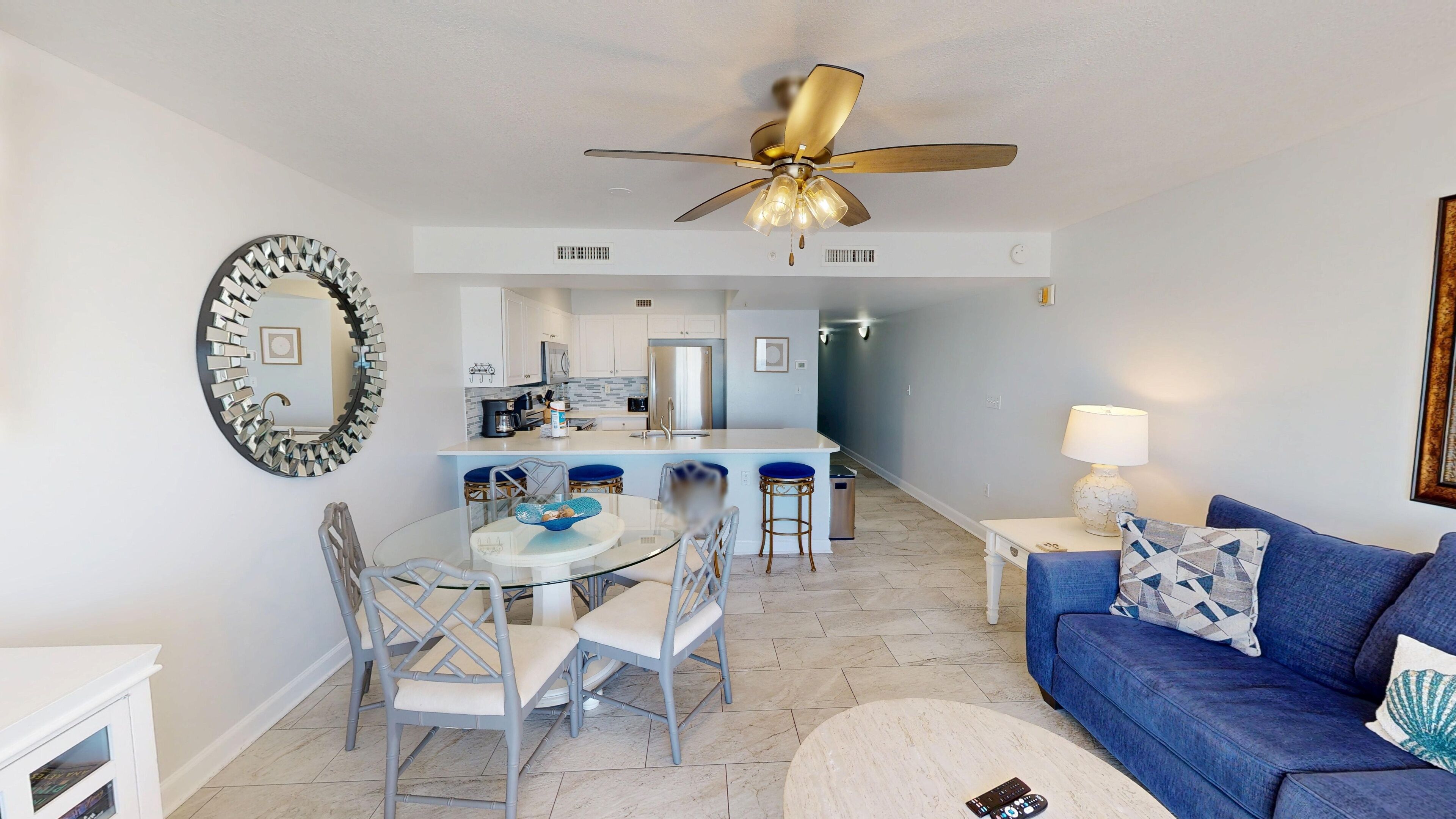 Condo, 2 Bedrooms | Living area | Smart TV