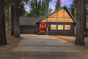 Cabin, 3 Bedrooms | Exterior - Big Bear Lake Cabin With Game Room 3 Bedroom Cabin (Big Bear Lake)