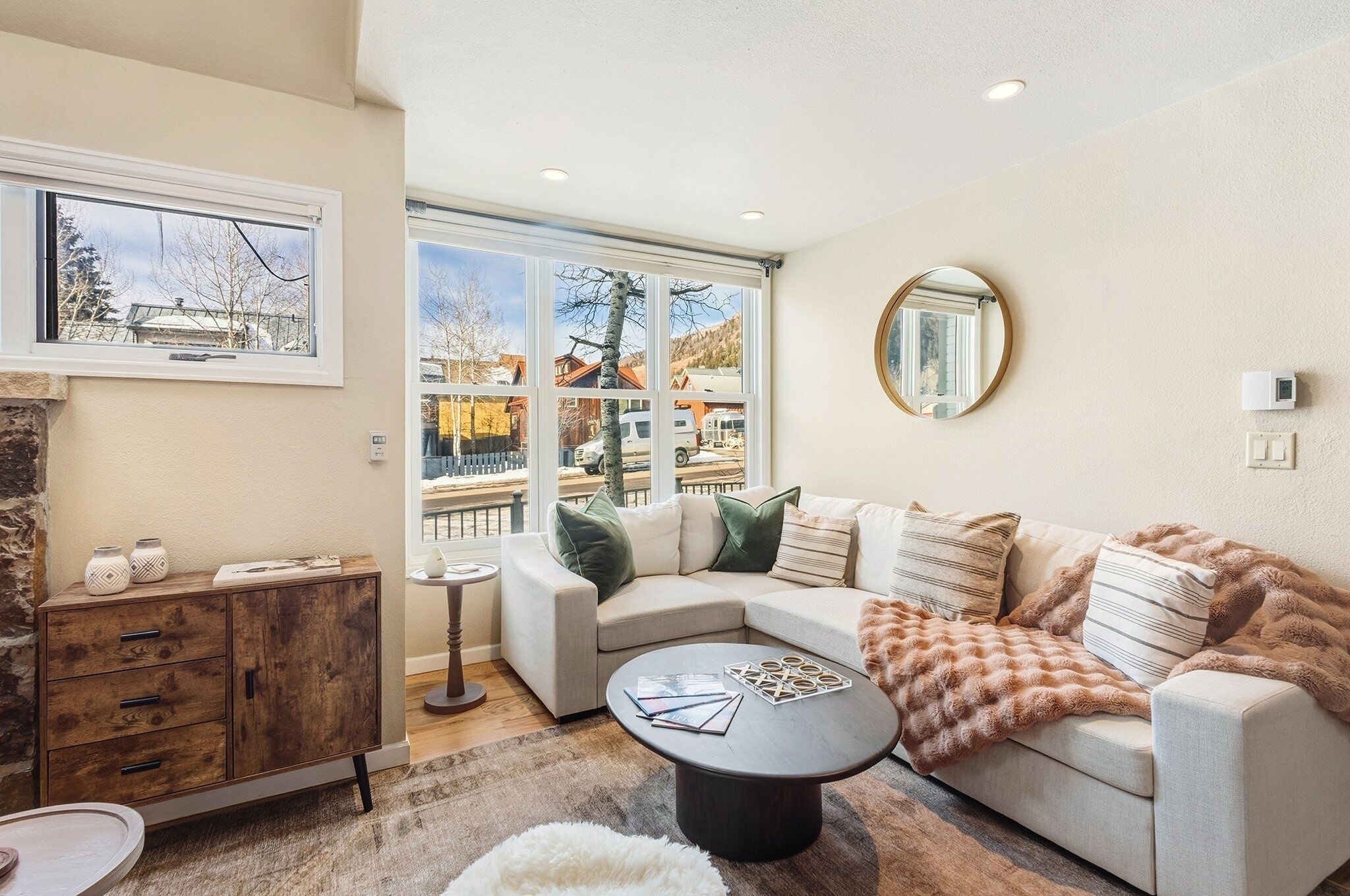 Condo, 2 Bedrooms | Living area