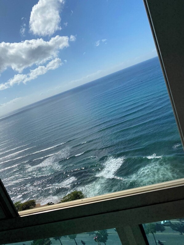 Shared Dormitory, 1 Bedroom, Smoking, Balcony | Interior - Room-vista al mar Hab Privada Larimar, (Santo Domingo)