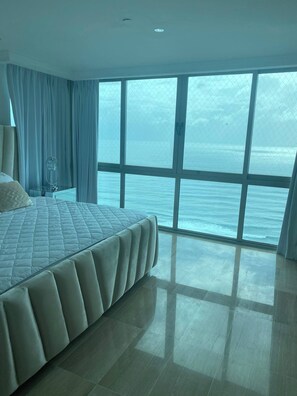 Shared Dormitory, 1 Bedroom, Smoking, Balcony | 1 bedroom - Room-vista al mar Hab Privada Larimar, (Santo Domingo)