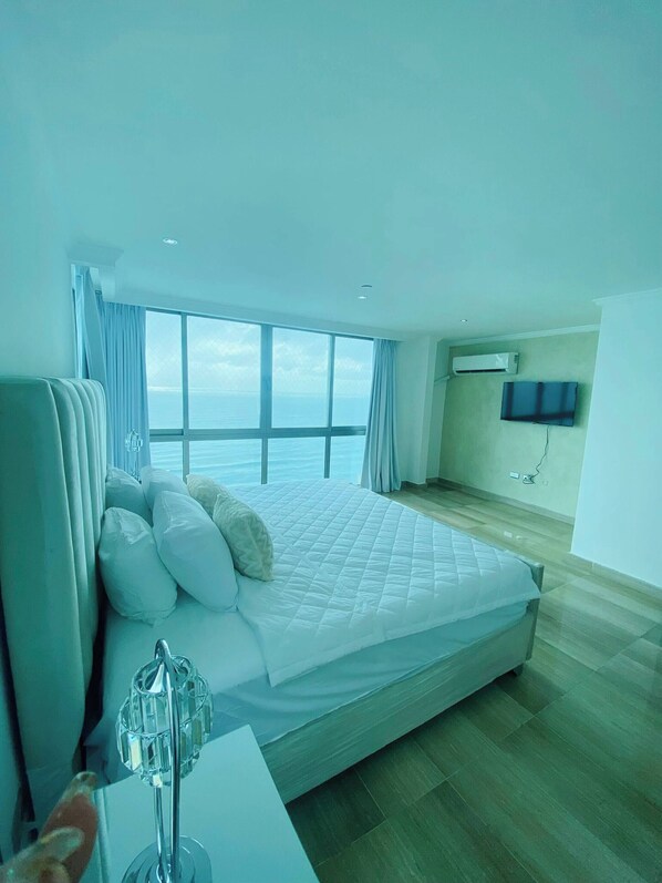 Shared Dormitory, 1 Bedroom, Smoking, Balcony