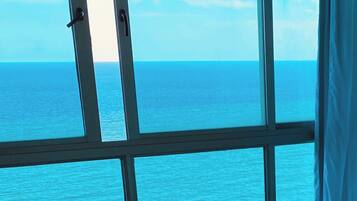 Shared Dormitory, 1 Bedroom, Smoking, Balcony | Interior