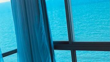 Shared Dormitory, 1 Bedroom, Smoking, Balcony | Interior