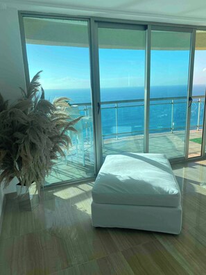 Shared Dormitory, 1 Bedroom, Smoking, Balcony | Balcony