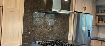 Charming 2-bedroom house in beautiful White Bear Lake.  Great location