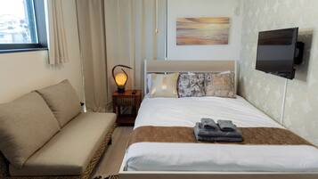 1 bedroom, iron/ironing board, WiFi, bed sheets