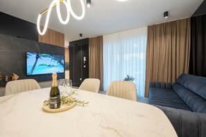 Interior - Three-bedroom penthouse  Break with shared pool (Novalja)