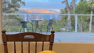 House, 4 Bedrooms, Accessible, Balcony | Outdoor dining