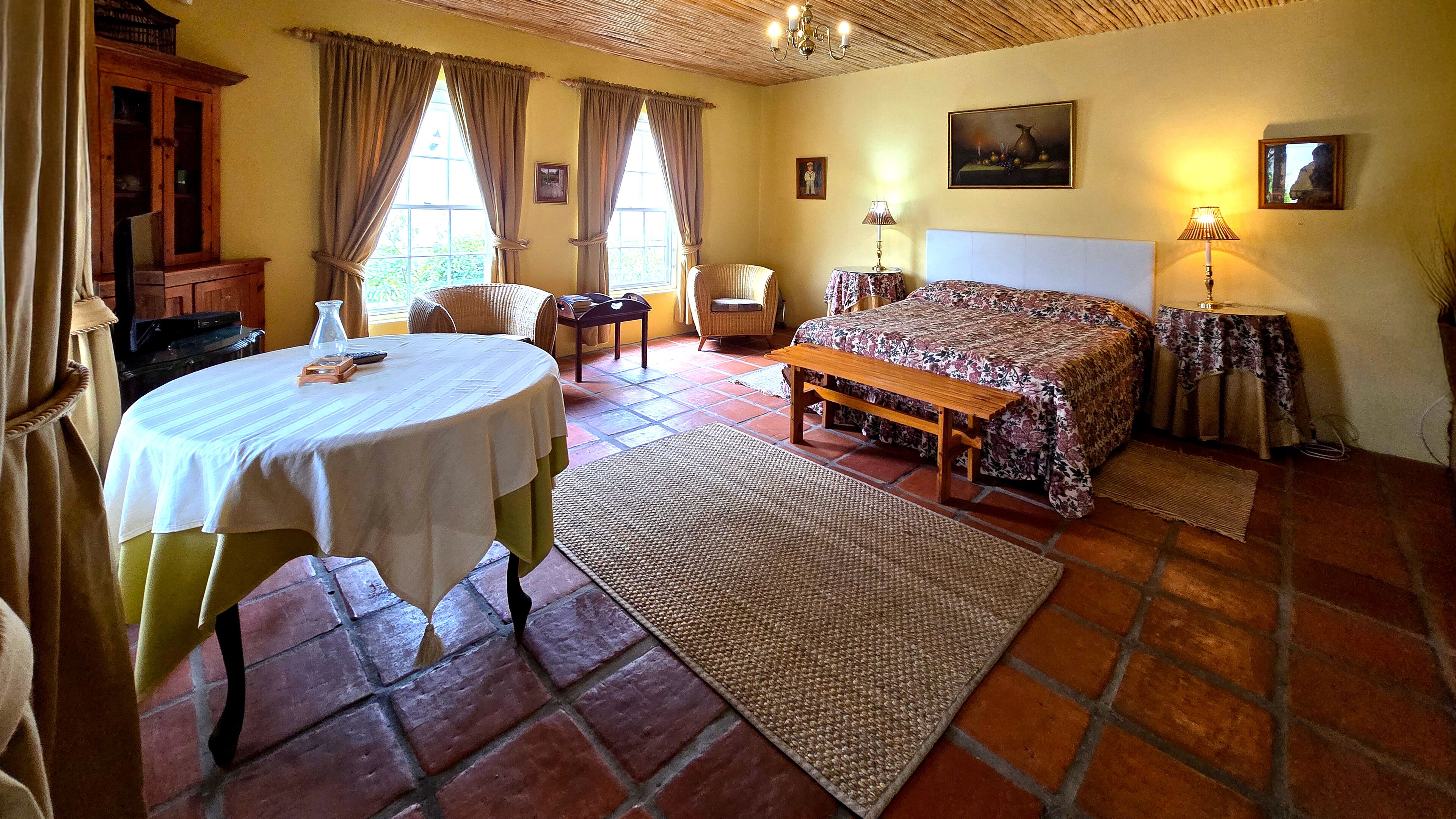 Studio Tiêu chuẩn, quang cảnh vườn | Két bảo mật tại phòng, bàn ủi/dụng cụ ủi quần áo 