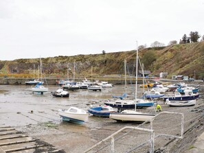 Marina - 9A Market Square (Stonehaven)