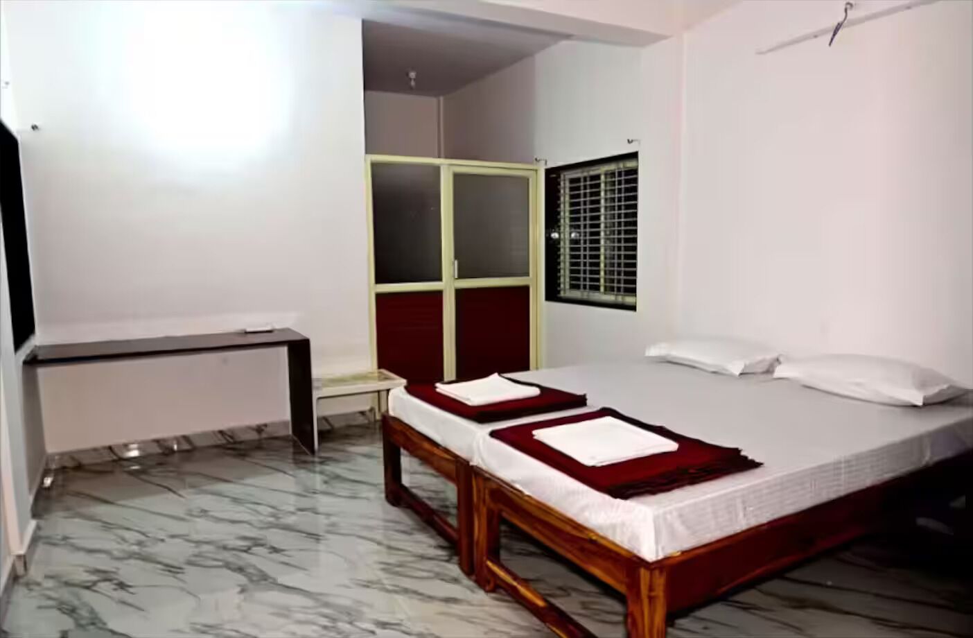 1 habitación, wifi y ropa de cama 