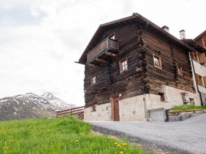 Exterior - Apartment 'Bait Nof - Trepalle' with Mountain View and Wi-Fi (Livigno)