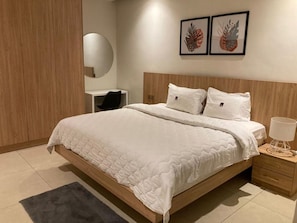 Een strijkplank/strijkijzer, gratis wifi