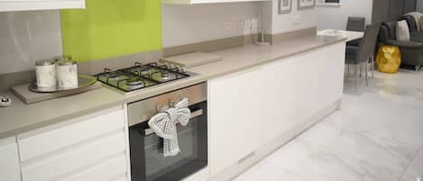 Hus, 5 soverom, røyk | Innvendig