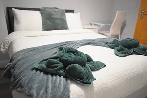 House, 5 Bedrooms, Smoking | 5 bedrooms