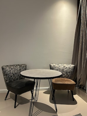 Dining - Salt & Smoky - Boutique Rooms (Lüneburg)