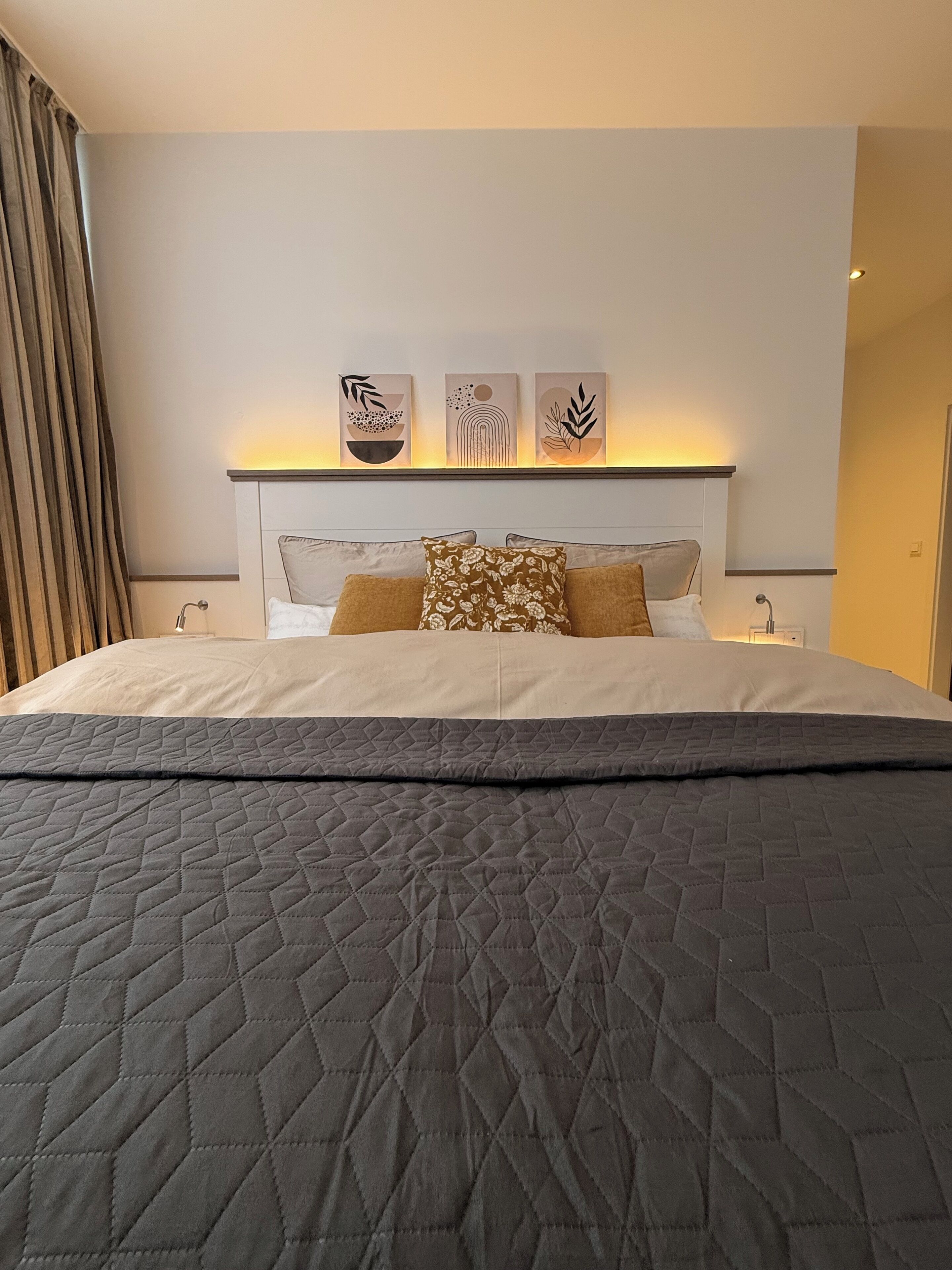 1 多间卧室、客房内保险箱、免费 WiFi、床单