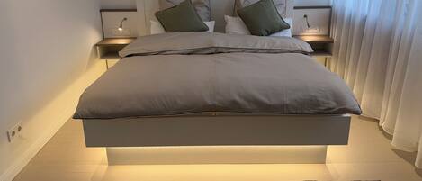 2 bedrooms, in-room safe, free WiFi, bed sheets