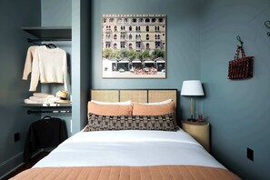5 bedrooms, desk, iron/ironing board, travel cot - Garden District Stay | Shared Heated Pool + Spa (New Orleans)