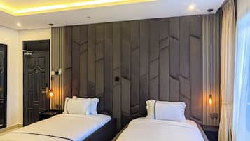Double or Twin Room | Desk, laptop workspace, free WiFi