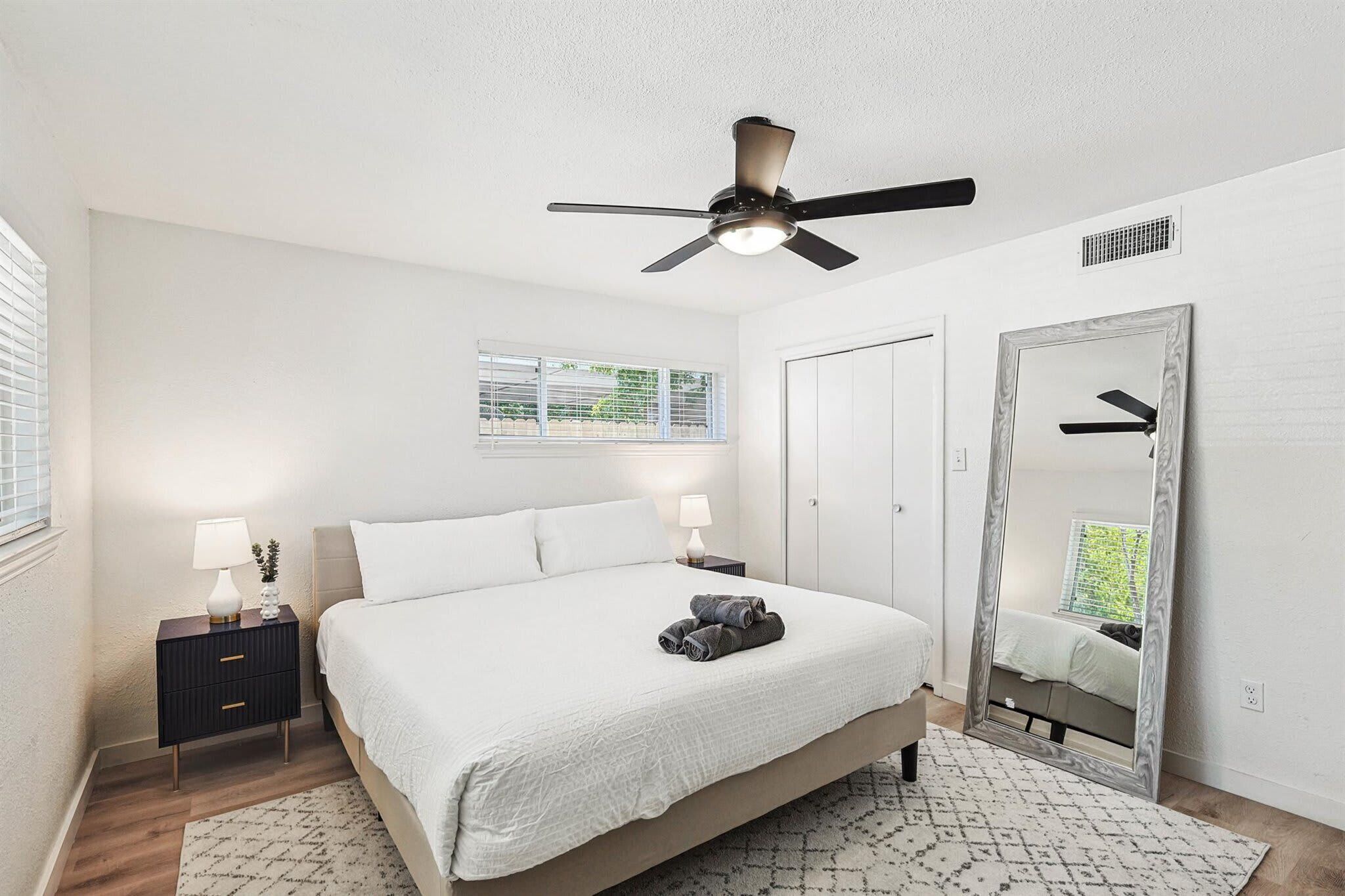 3 bedrooms, WiFi, bed sheets