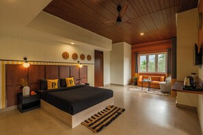 Superior Double Room with Garden View - The Hosteller Bam Coorg (Madikeri)