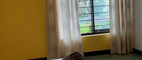 The Willow cottage | Free WiFi