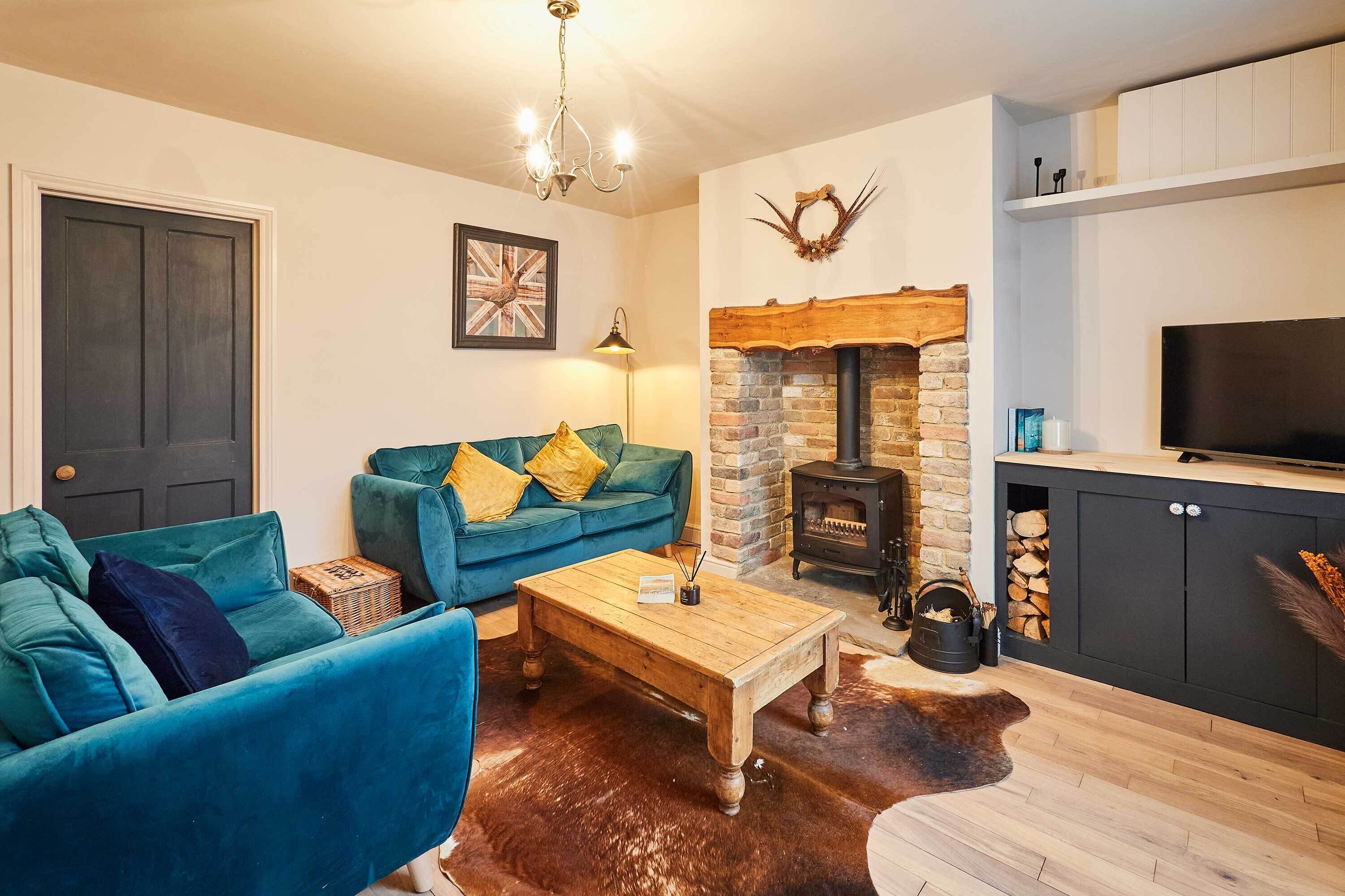 TV, fireplace, books, offices