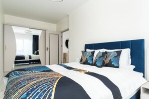 Klassiek appartement, balkon | Een strijkplank/strijkijzer, gratis wifi