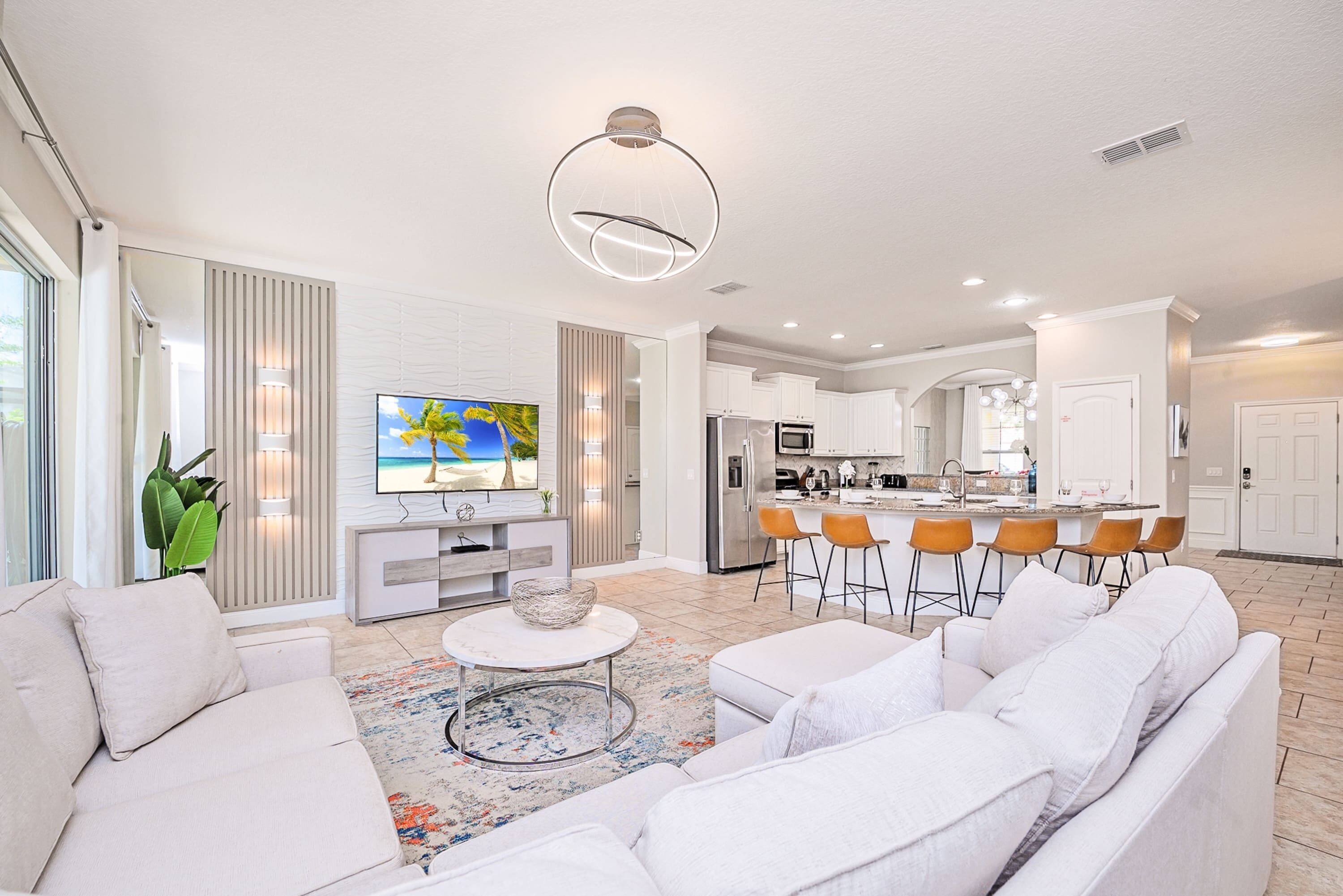 Televisio, DVD-soitin, pöytäjalkapallopöytä