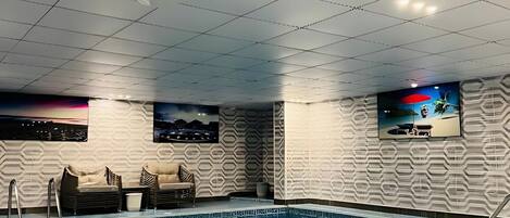 Hồ bơi trong nhà