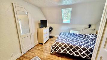 Desk, iron/ironing board, travel crib, free WiFi