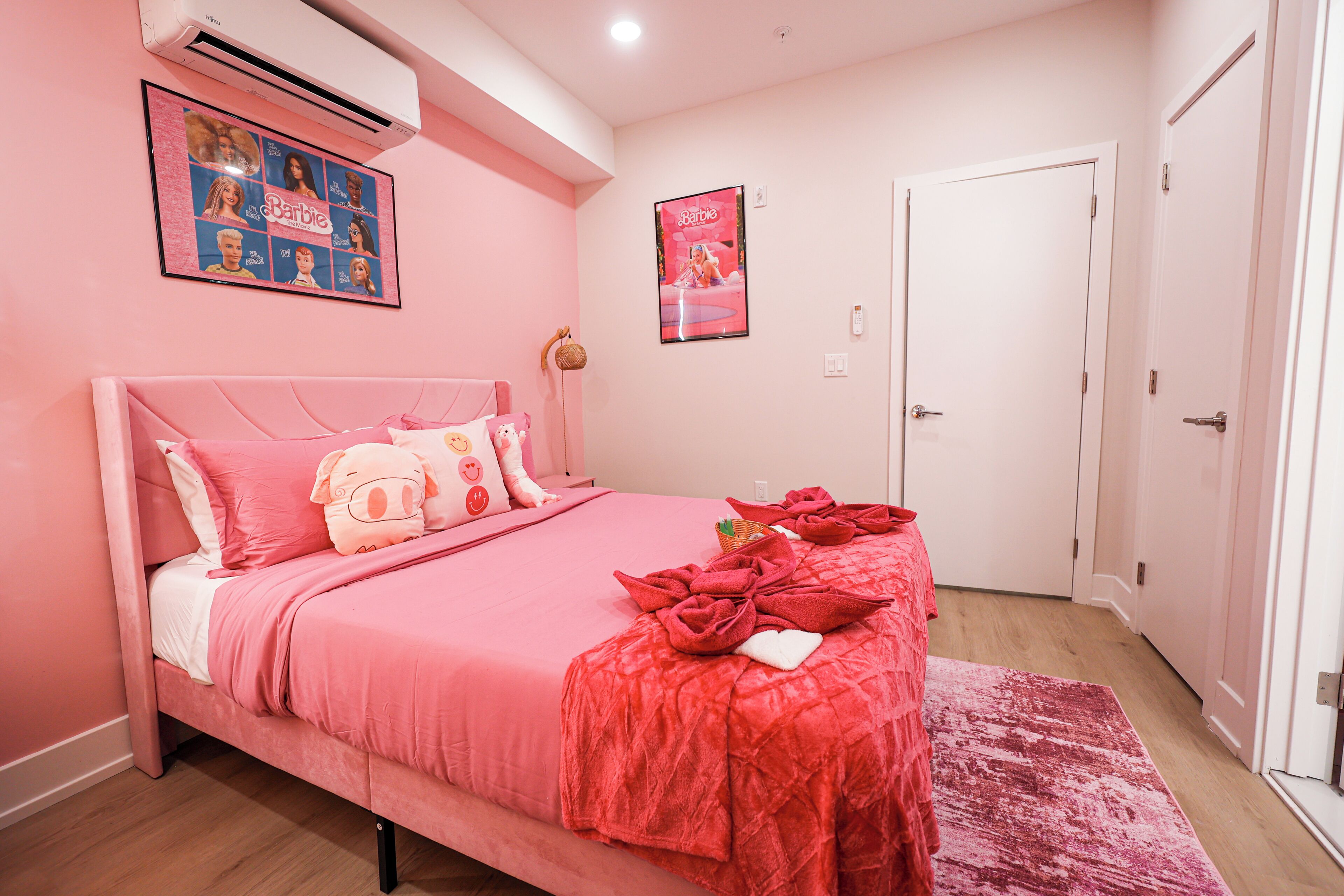 Desk, iron/ironing board, free WiFi, bed sheets