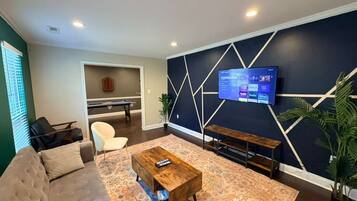 Smart TV, fireplace, offices