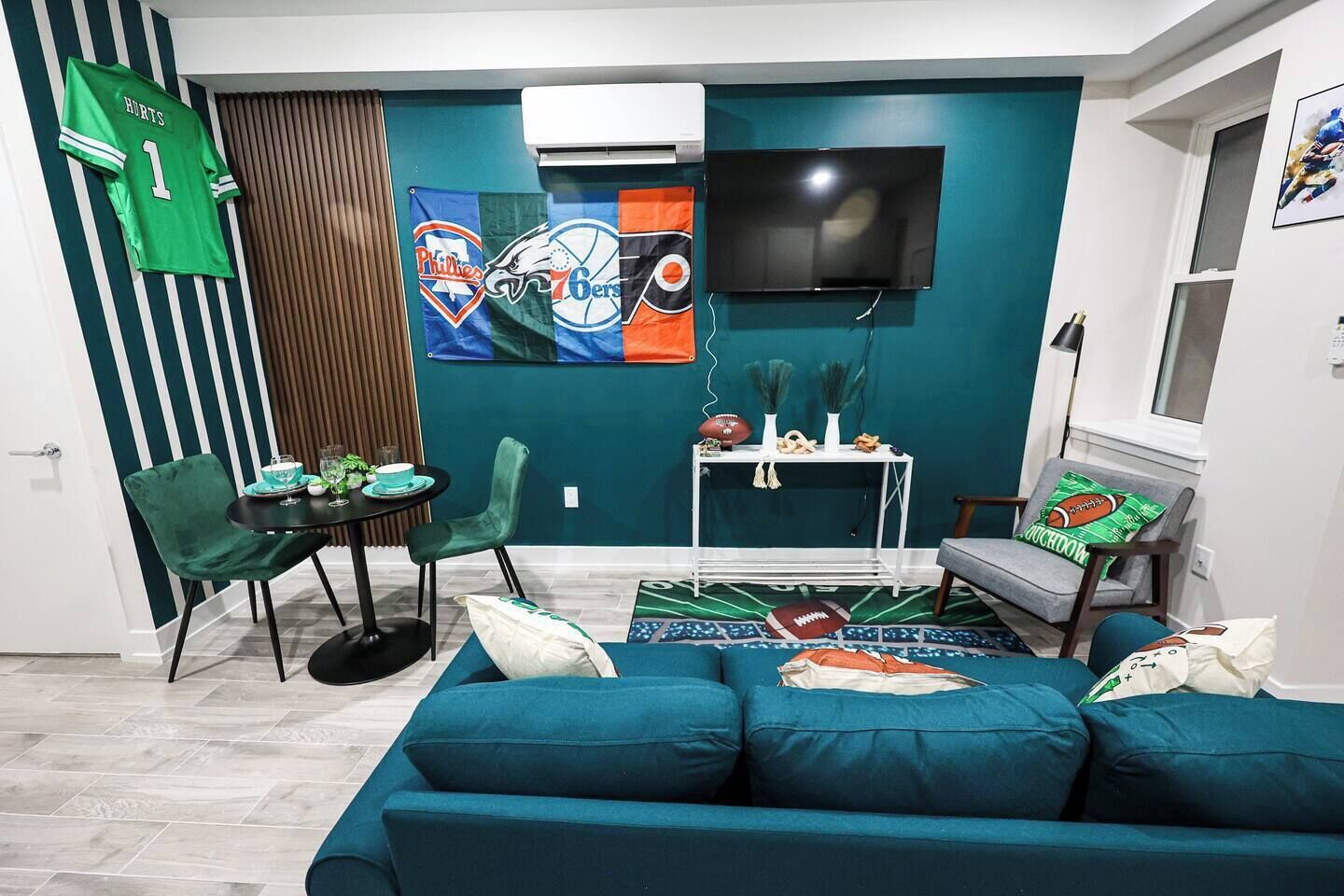 TV, offices