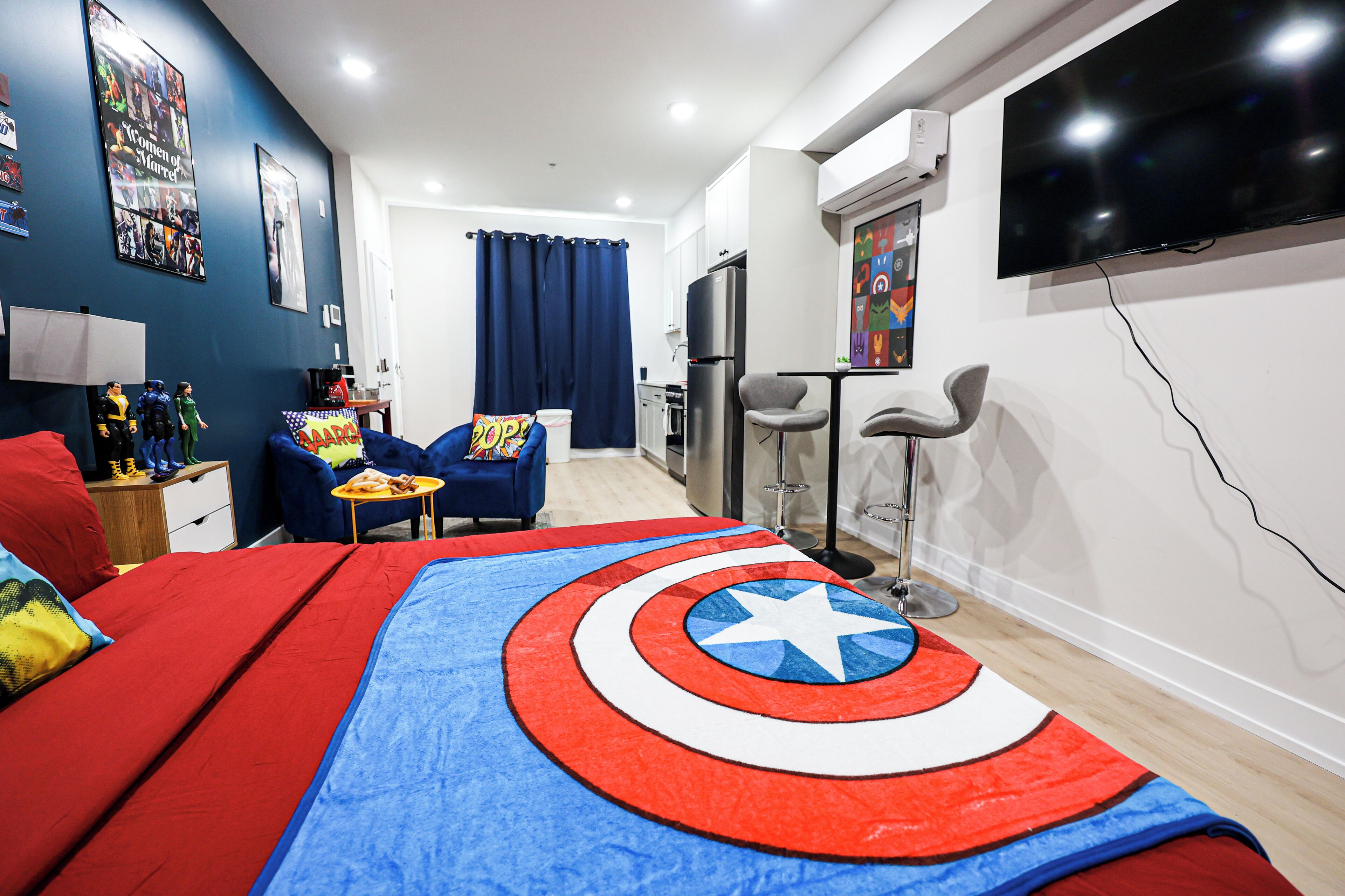 1 dormitori, escriptori, planxa i posts de planxar i wifi gratuïta 