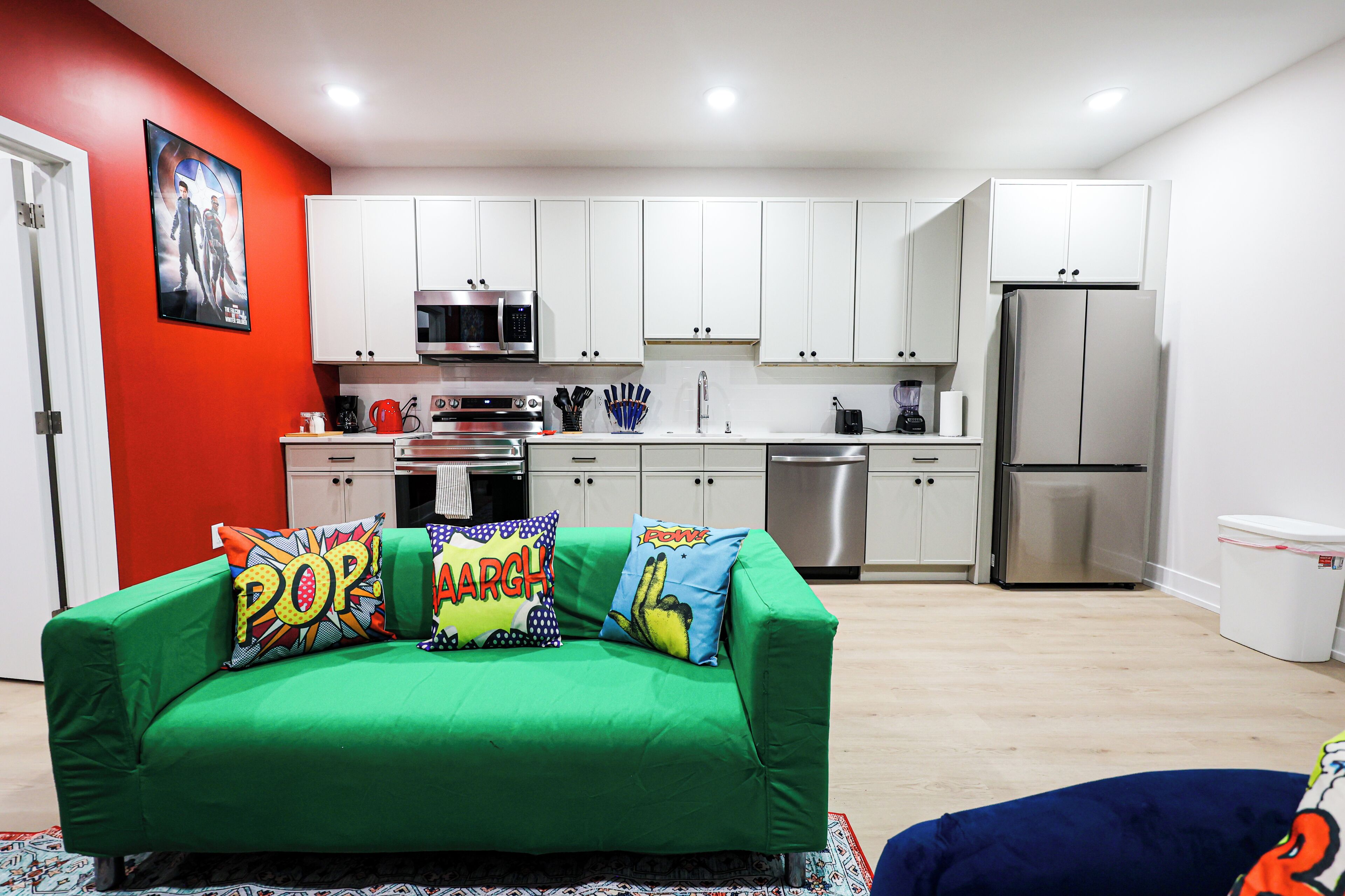 Een smart-tv en een kantoor