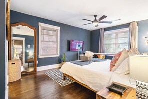 3 chambres, fer et planche à repasser, lit parapluie, Wi-Fi gratuit