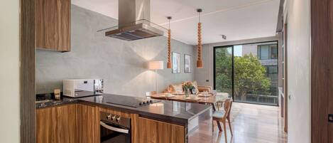 Apartment, 2 Queen Beds, Balcony, City View (Piso Roma 2) | Private kitchen