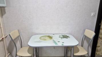 Classic Apartment, Balcony, Courtyard View | Private kitchen