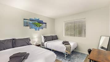 Iron/ironing board, free WiFi, bed sheets