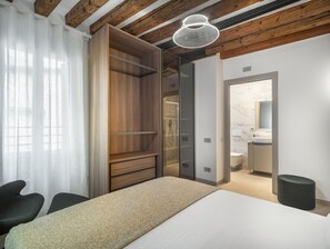 2 bedrooms, free WiFi, bed sheets - Palace Of The Elect Green Apartment R&R (Venecia)
