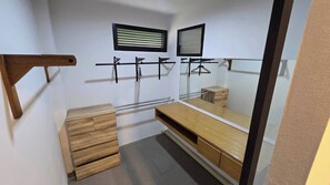 Room, 1 Bedroom, Smoking | Interior